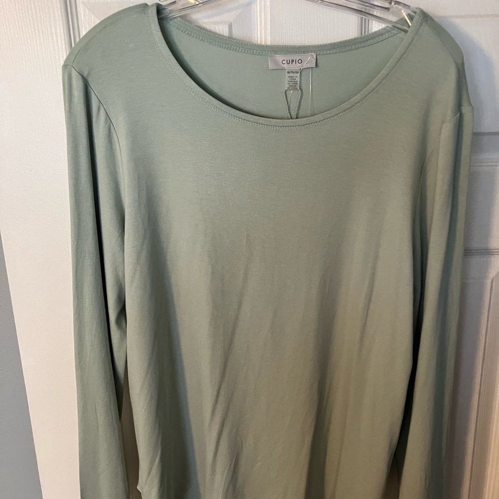 Cupio Women's Light Green Long Sleeve Top